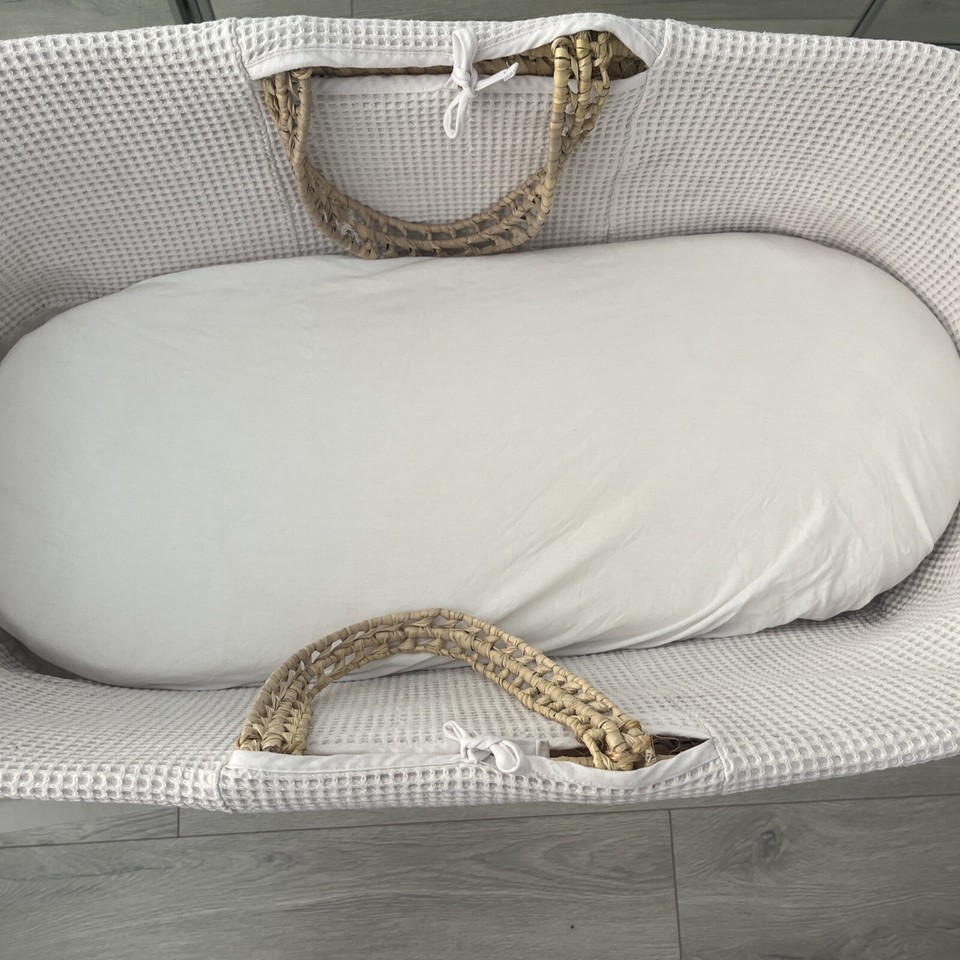 Mamas and Papas Baby Moses Basket/Cot, Mattress, Stand, Mattress Cover