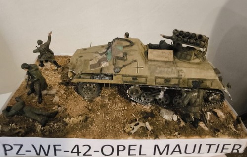 diorama 1/35 Opel Maultier Lanciarazzi  - Foto 3 di 13