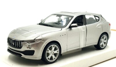 Burago Maßstab 1/24 Druckguss #18-21081 - Maserati Levante - silber