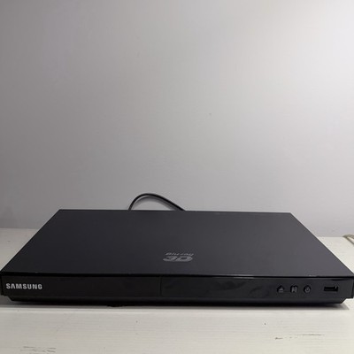 Samsung BD-E5900 3D Blu-Ray Disc & DVD Player - No Remote - Working!