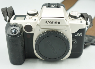 Canon EOS Elan II 35mm SLR Film Camera Body ~Works~ w/ Strap #489