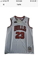 Ultimate Chicago Bulls Collector and Super Fan Gift Guide  52
