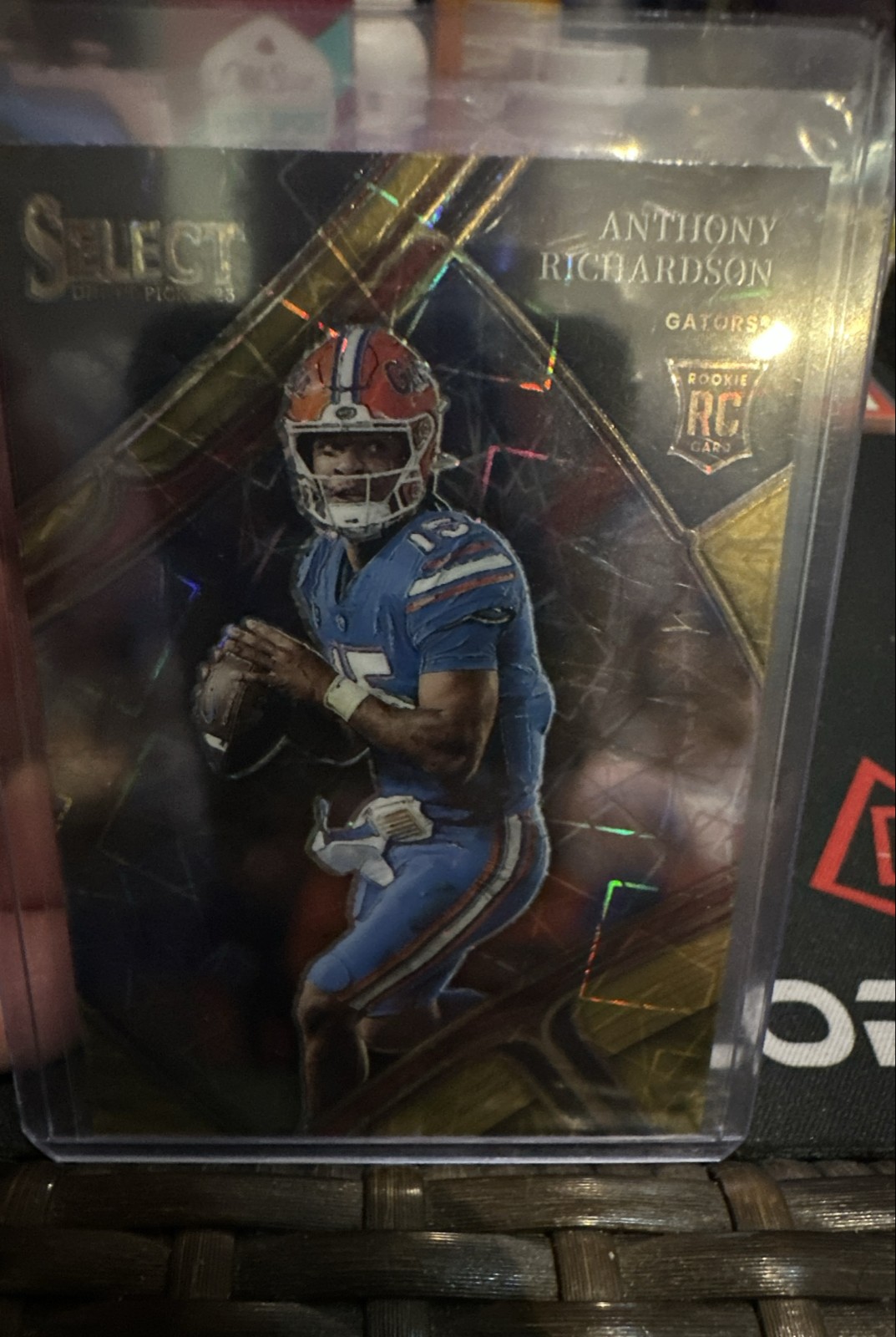 2023 Panini Select Draft Picks - Anthony Richardson #104 Gold Lazer Prizm (RC)