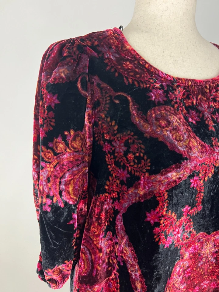 *NWT* FREE PEOPLE 'Maye Puff Sleeve Printed Velvet Tunic' - S, Wine Black Gold - Image 4 of 4