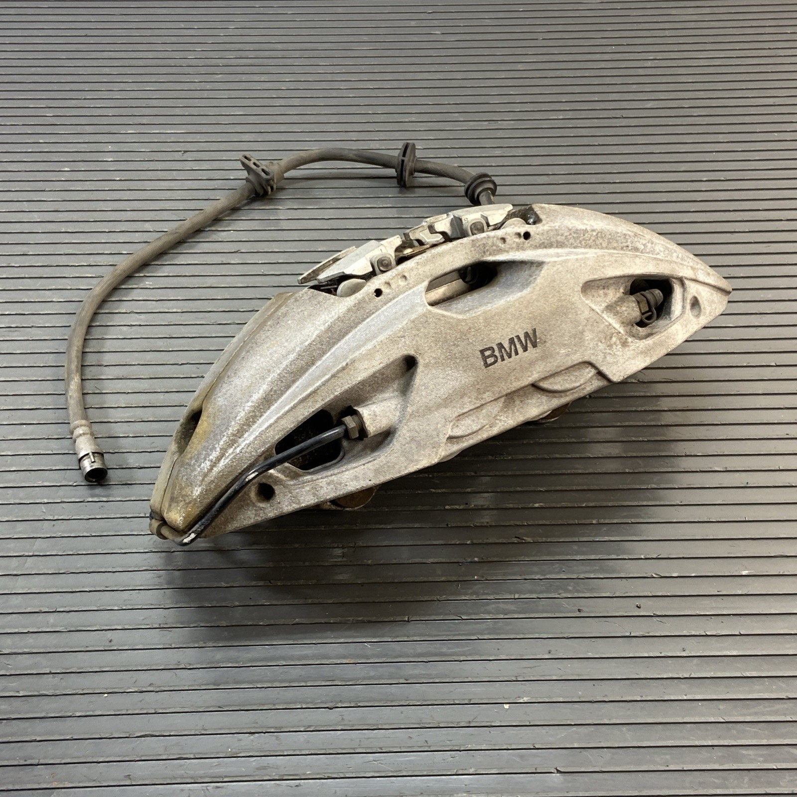 2016-2022 BMW 750i G12 4.4L AWD Front Right Brake Caliper Assembly 94K Miles OEM