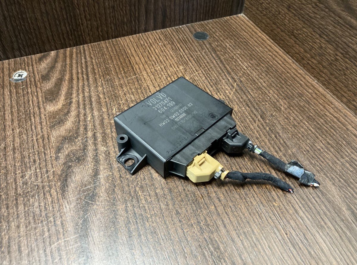 VOLVO V50 (MW) (12.0312.12) PARKING AID CONTROL UNIT 31275471 eBay