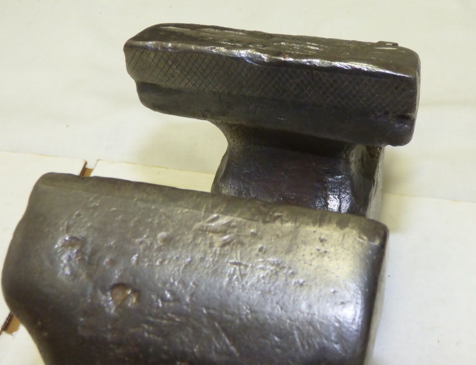 Antique Reed Mfg 203 1/2 Vise 3 1/2" Jaws Bench Machinist Farm Tool Heavily Used