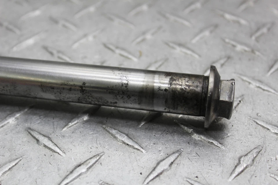 Kawasaki Vulcan 1500 1999 VN1500J Drifter eje trasero 41068-0045 Foto 4 de 4