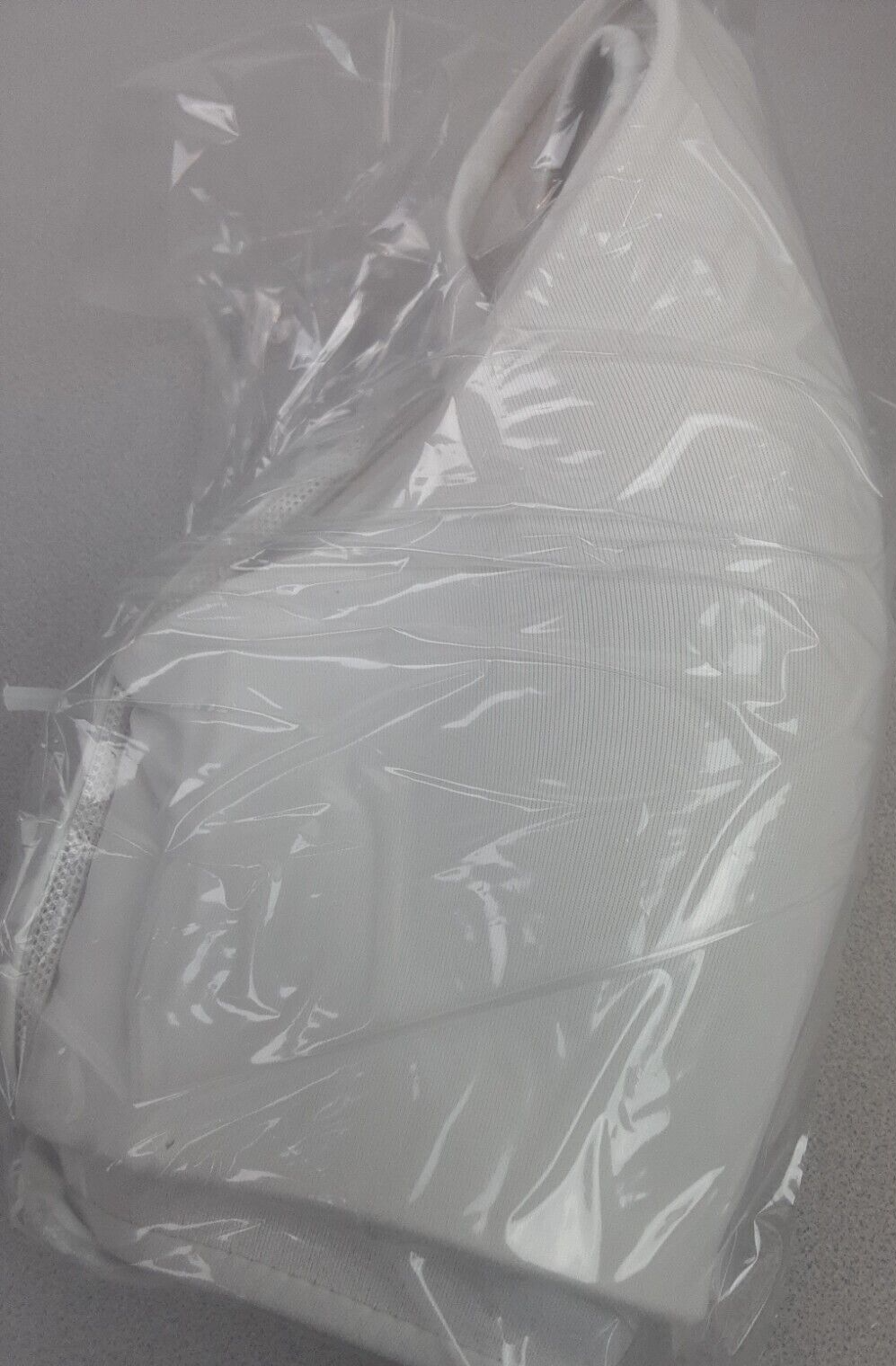 Hanes HU03/HP03 White Nylon Wire Free TShirt Bra Size 36 C (21) eBay