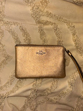 Coach Women&rsquo;s Gold Solid Wristlet Wallet Zip Logo Accents Credit Card