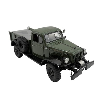 Danbury Mint 1946 Dodge Power Wagon Army Green Pickup Truck 1:24