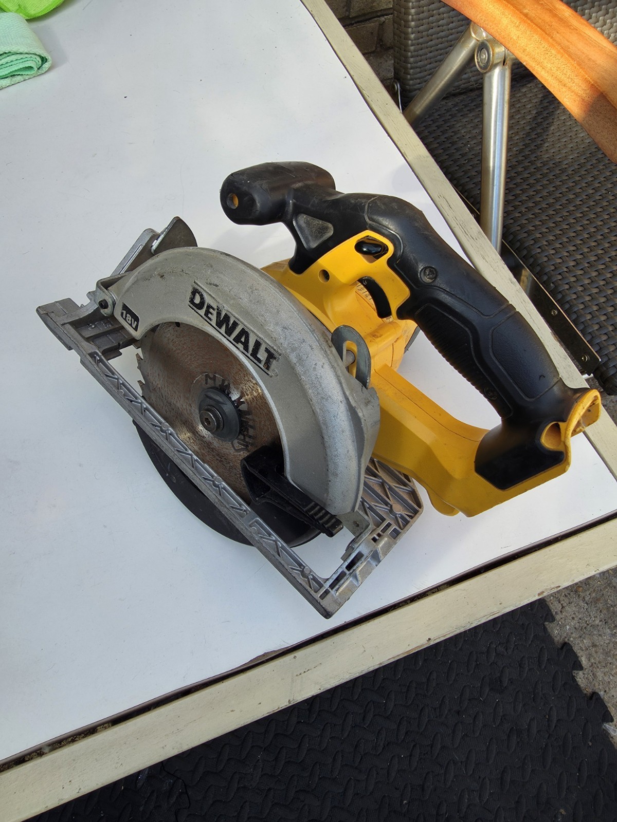 DewaltDCS391XR18VLi-ionCordlessCircularSaw165mmBodyOnly