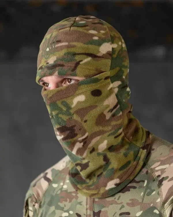 Multicam fleece balaclava with coat of arms, men's military protective mask 💛💙
Opens in a new wind
