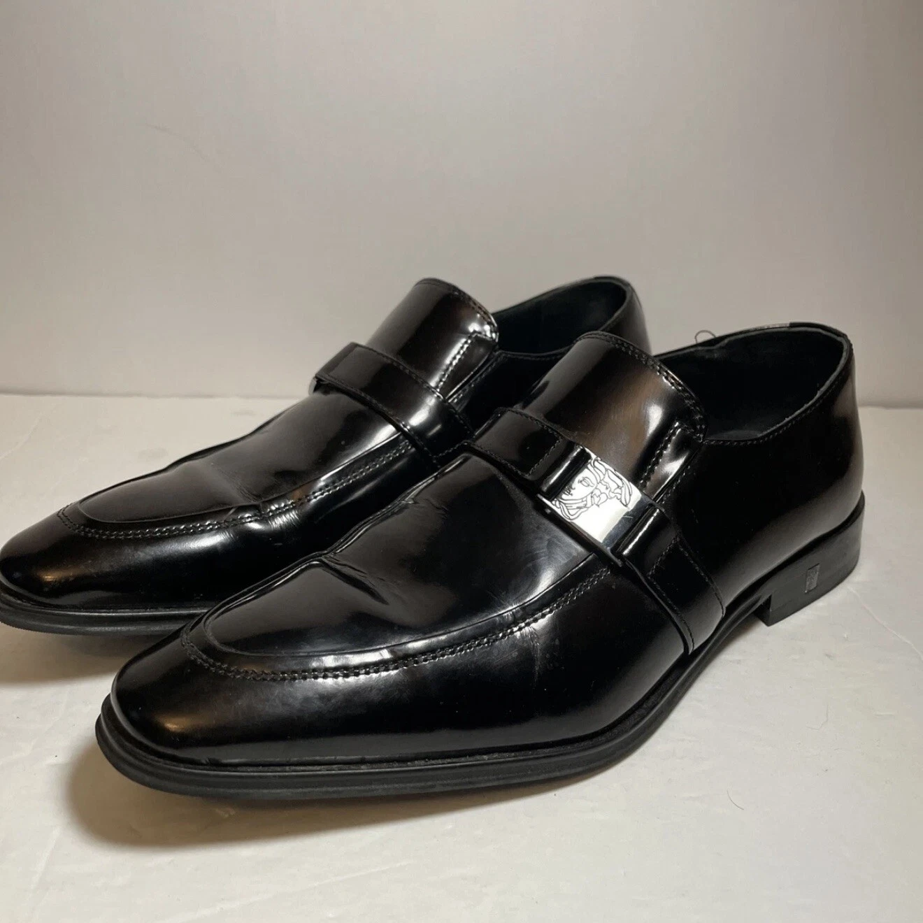 Mocassino Versace Spazzolato in pelle con cinturino testa di medusa