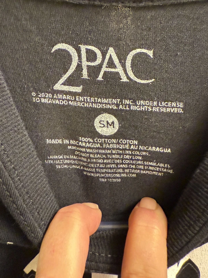 2PAC TUPAC RAW VIBES DOUBLE MIDDLE FINGER BLACK SHIRT! SIZE S/M - Image 3 of 4