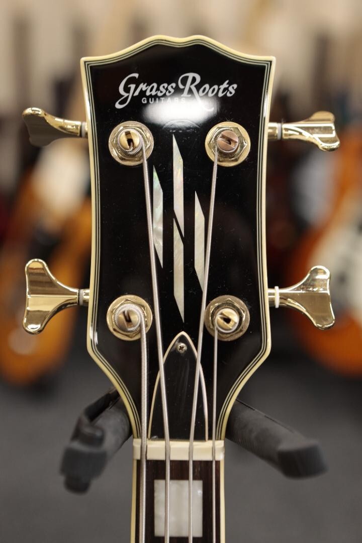 Grass Roots Electric Bass Guitar Les Paul Bass White G-LB Grass Roots Electric Bass Guitar Les Paul Bass White G-LB