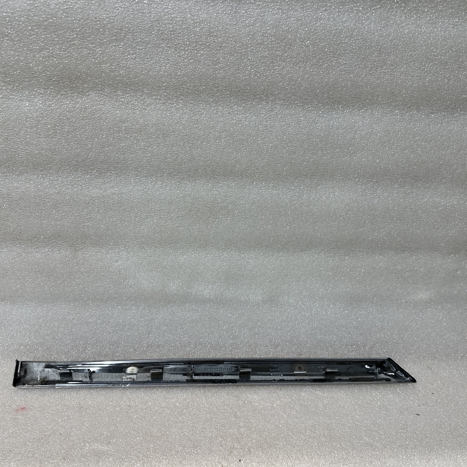 18-19 Bentley Continental GT Trim Strip Chrome Molding Rear Left 3SD853535G OEM