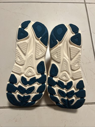 Hoka Clifton 10 Women’s 8 Wide  - Picture 7 of 8
