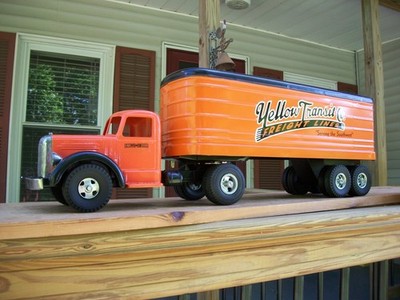 Smith Miller Custom L Mack Yellow Transit Co. Tractor Trailer Semi