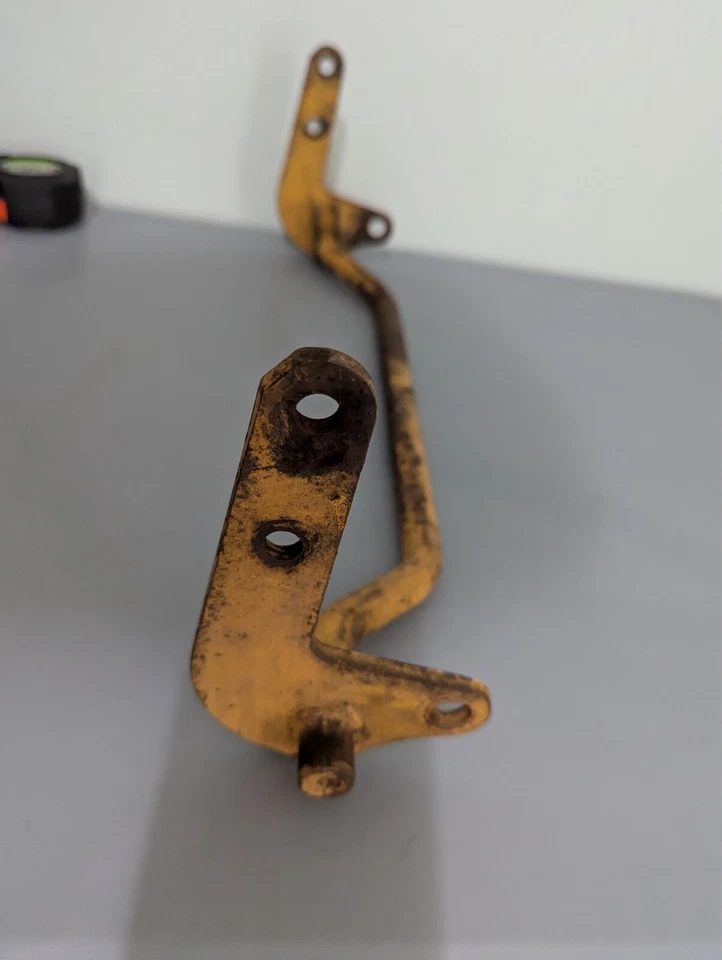 Brazo basculante de cubierta de cortacésped vintage Simplicity/Allis Chalmers Foto 2 de 4