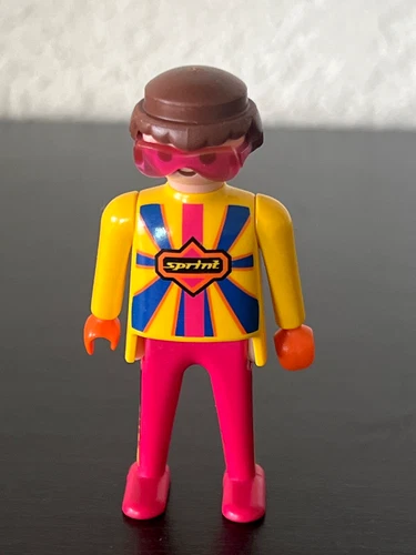 Vintage Geobra Playmobil 1974 SPRINT Racing Figurine