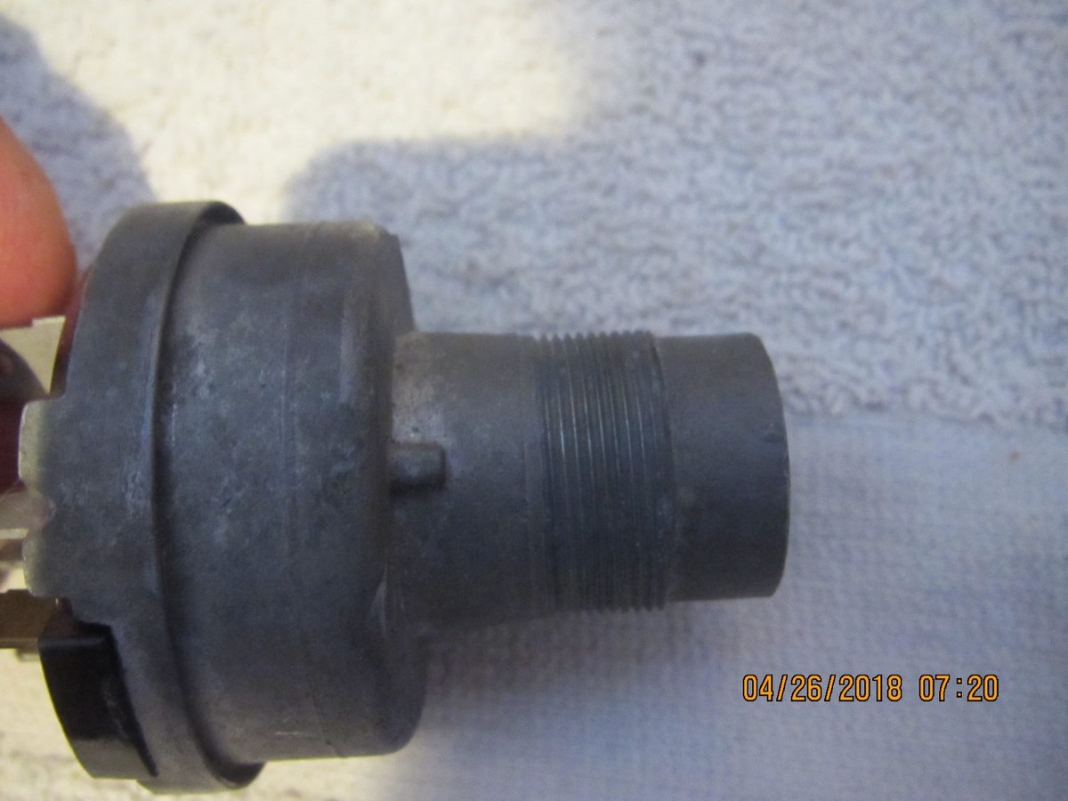 RARE NOS VINTAGE ORIGINAL DELCO IGNITION SWITCH 1116632 GR. 2.188 