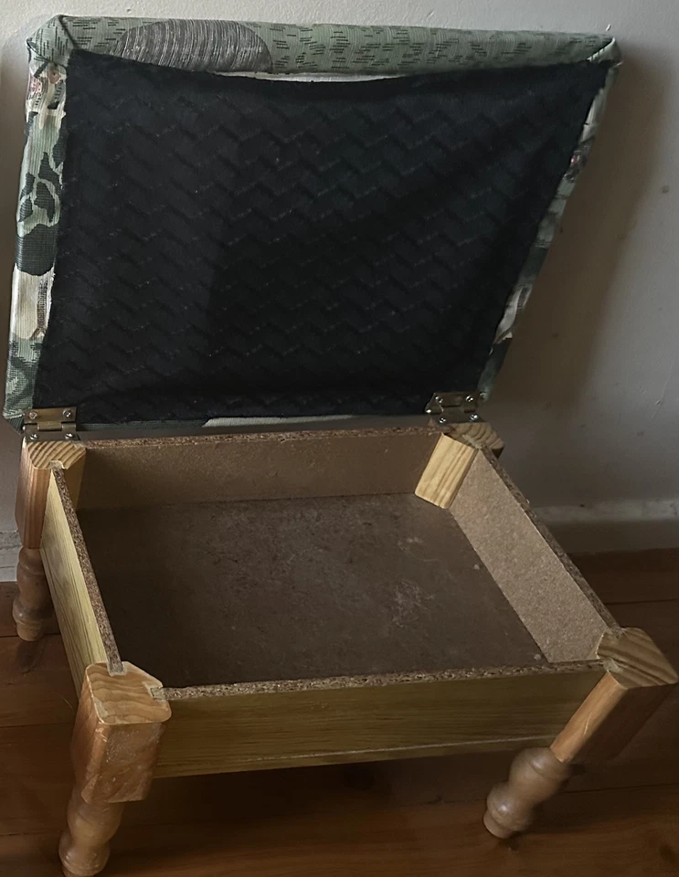 Vintage tapestry wooden footstool with storage - Image 3 of 4