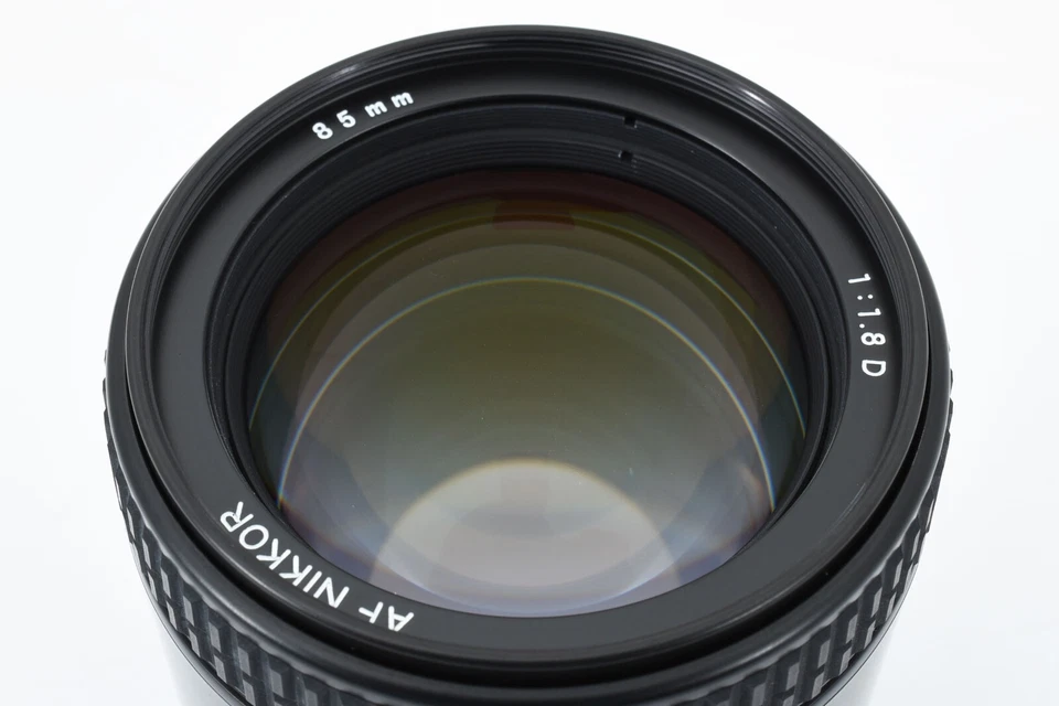 VENTA CM Lente Retrato Nikon AF Nikkor 85mm f1.8 D con Estuche Capucha De JAPÓN Foto 3 de 4