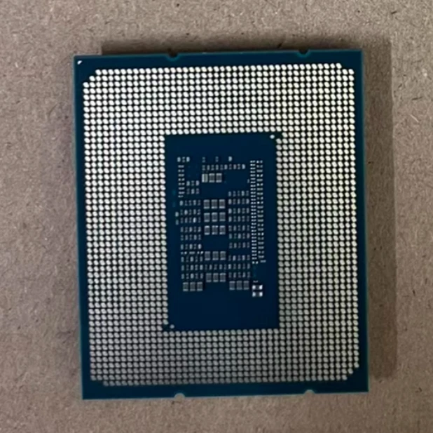 12th Gen Intel Pentium Gold G7400 LGA 1700 CPU Processor Dual-Core 3.7 GHz SRL66 - Image 2 of 4