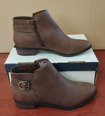 St. John's Bay Rayford Chocolate Memory Foam Boots Women's Size 7 M