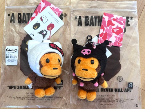 BAPE® x SANRIO CHARACTERS PLUSH DOLL KEYCHAIN ​​Hello Kitty & Kuromi Set of 2