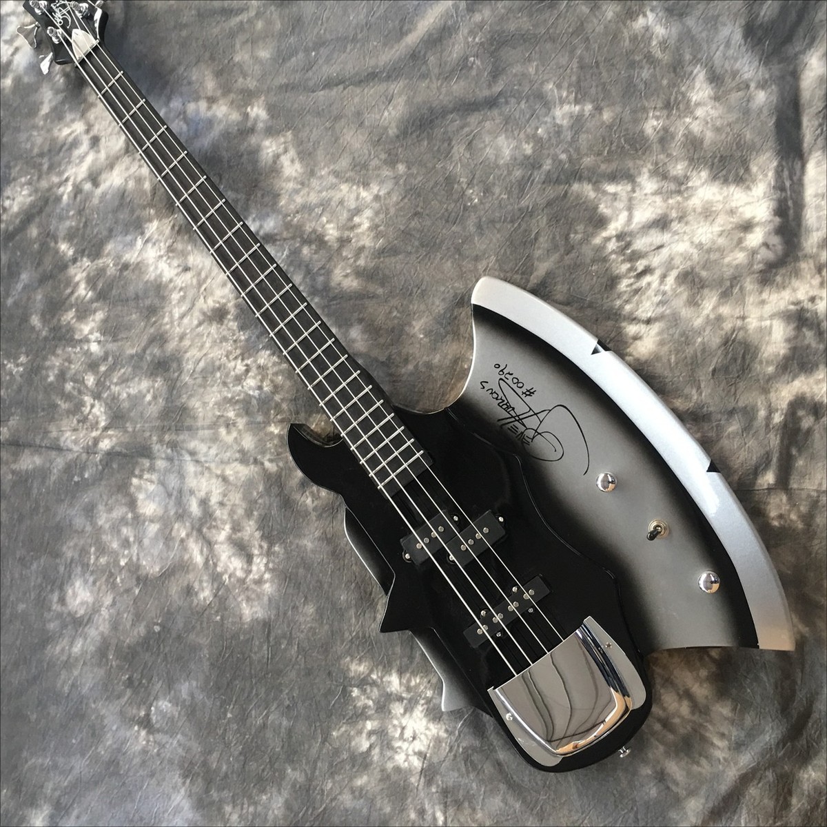 ロ*ー様 Mad Axe ベース Bass ロ*ー様 Mad Axe ベース Bass - メルカリ