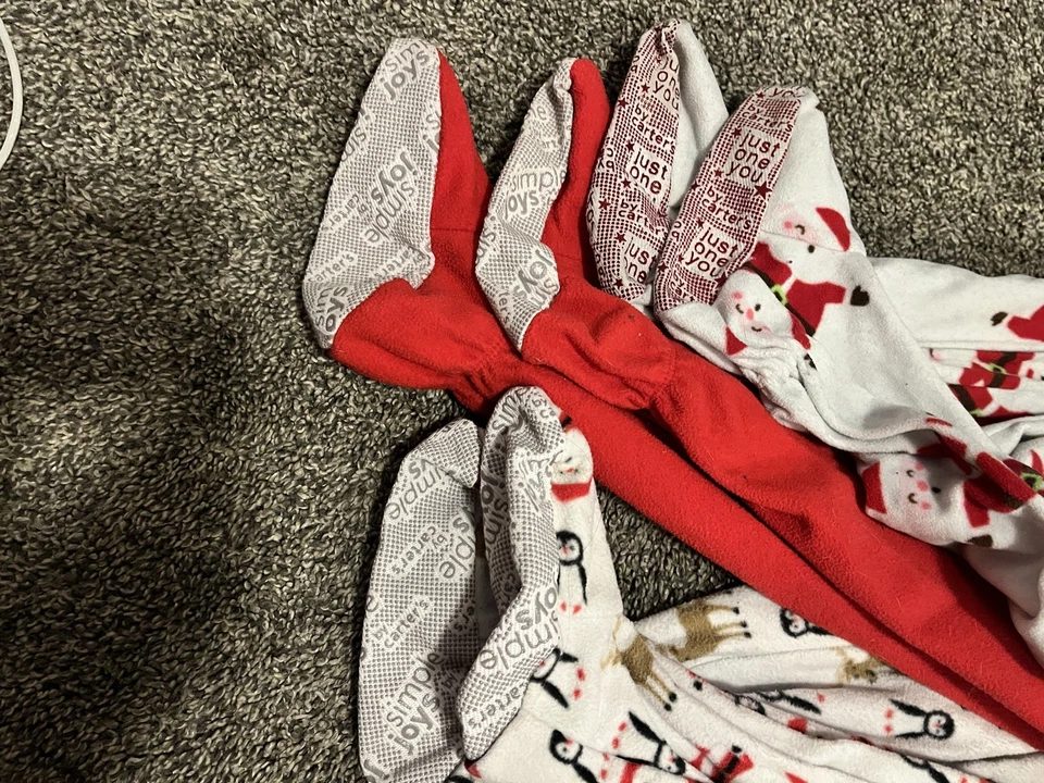 Праздничный Рождество ножки пижамы лот из 3 мальчика девочки унисекс Carter's размер 4T Санта  - Изображение 4 из 4