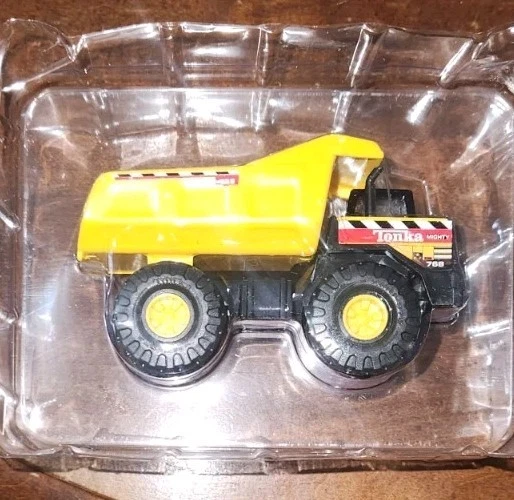 Tonka Mighty 768 MAISTO DUMP TRUCK - 762880 - NEW IN BOX Hasbro 2001 - Image 4 of 4