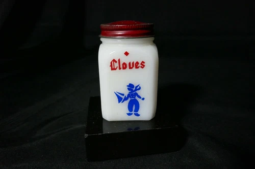 McKee Tip City Decorated Shaker Cloves Dutch Theme White 3 1/8" T ca1930-50's