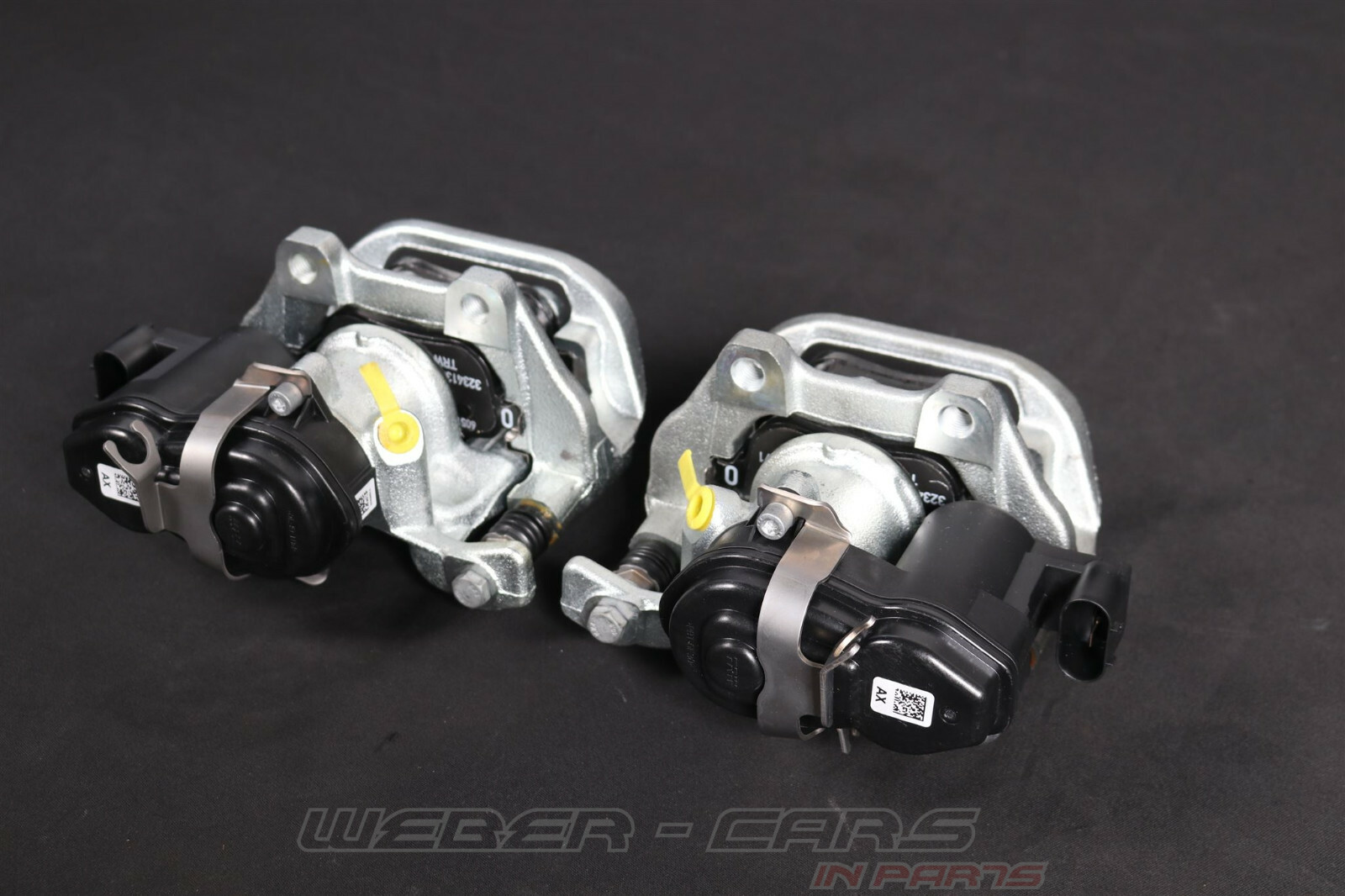 6786057 6786058 Brake Caliper Pads Rear L+R 6794618 Singing Emf New BMW