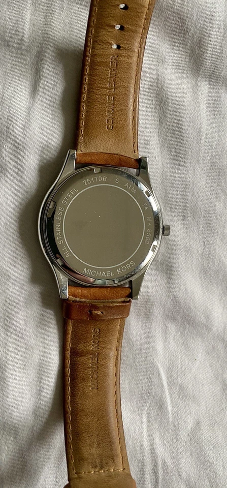 Michael Kors MK8508 Runway Blue Dial Brown Leather Strap Needs Battery - Image 4 of 4