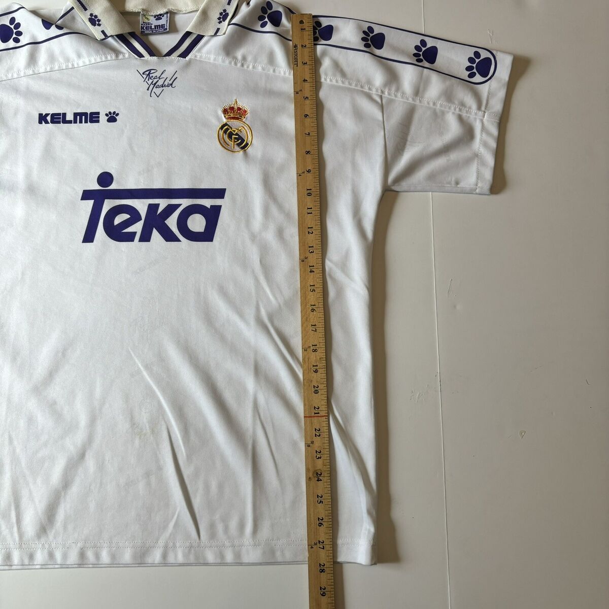Vintage Real Madrid 95/96/97 Home Kelme Jersey AUTHENTIC XL Vintage Real Madrid 95/96/97 Home Kelme Jersey AUTHENTIC XL