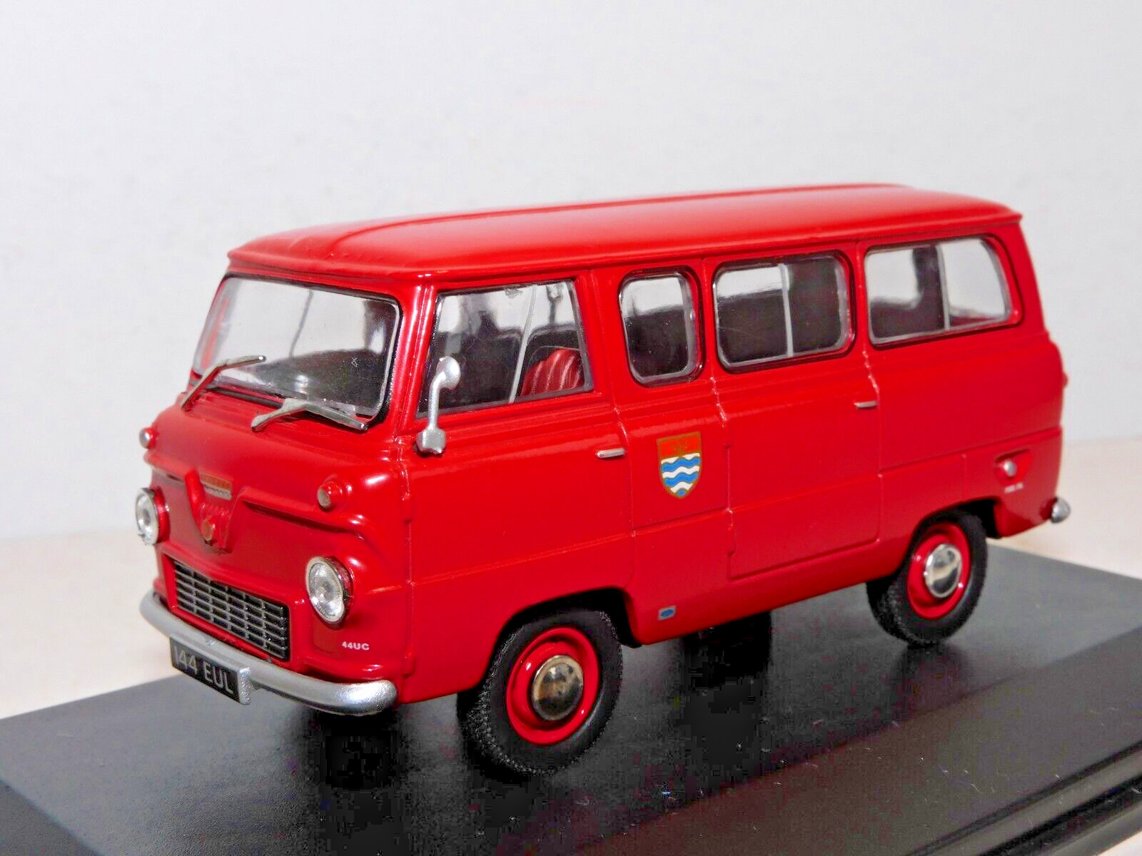 OXFORD DIECAST FORD 400E MINIBUS LONDON FIRE BRIGADE 1/43 FDE005