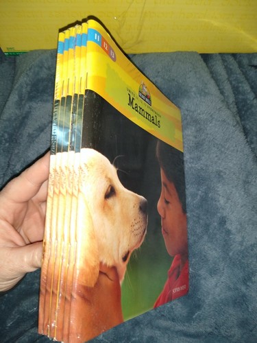 NIP Six Read Well Mammals (Units 11, 12, 13) books by Sopris West - Imagen 2 de 3