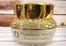 Flawless White Glowing Face Cream 30g With SPF30 - Anti-Aging, New Improved