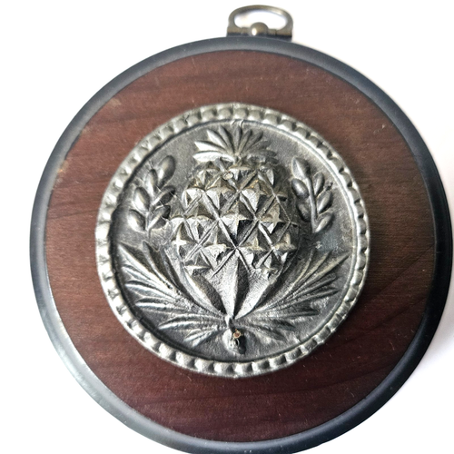 Vintage Set of 4 Peter Roberts Wood & Pewter Round 4.25" Wall Hanging Plaques. - Picture 2 of 7