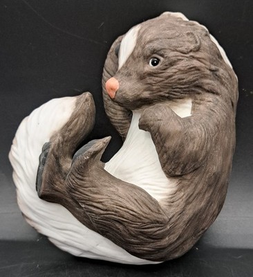 Vintage 1988 River Shore Skunk Figurine Signed J.B. Smith Snuggle Babies