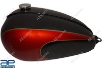 Triumph T150 Trident Kraftstofftank Kirsche & Schwarz Stahl Vorn