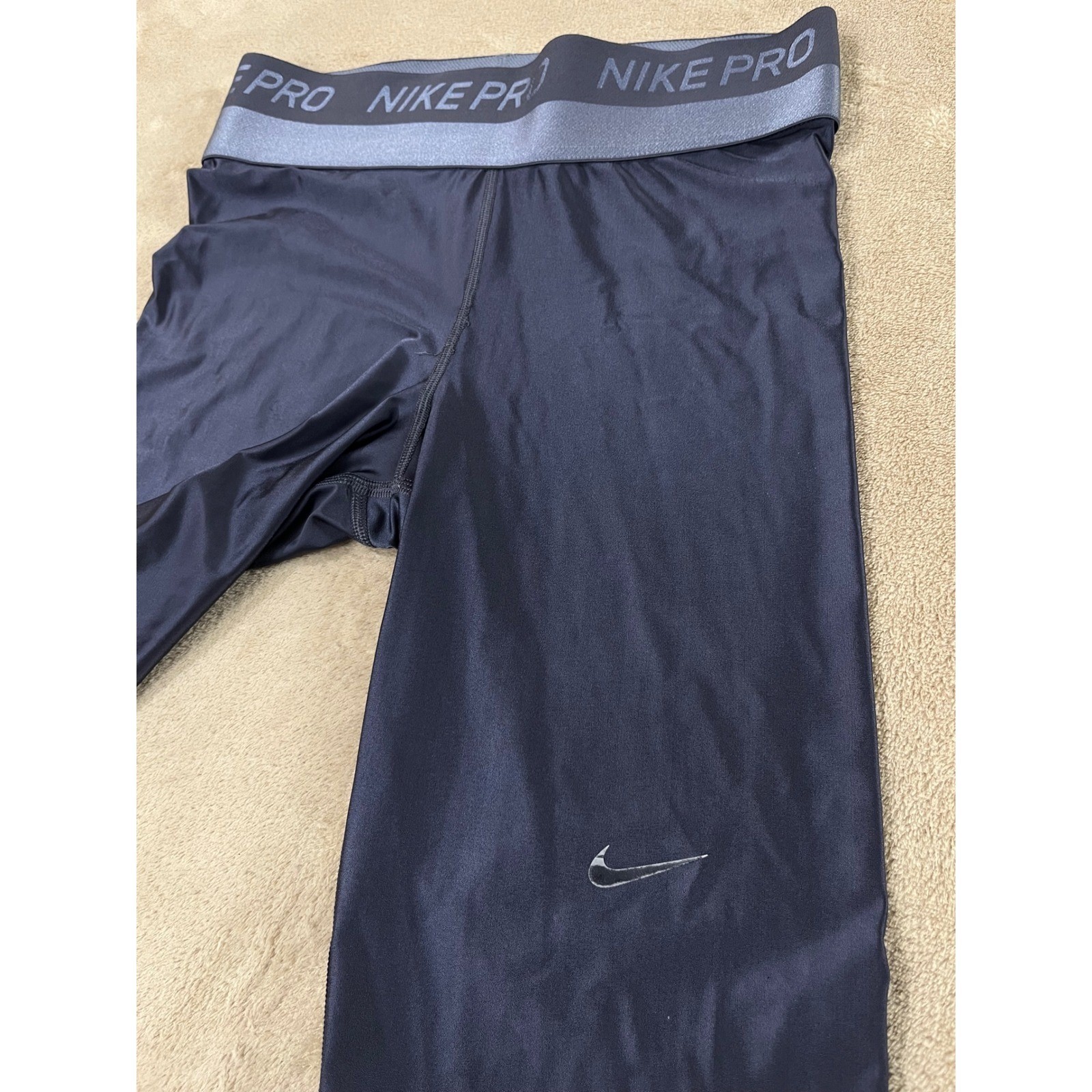 Nike Pro Hypercool Compression Training Cropped T… - image 5