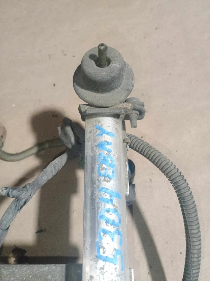 00-05 CHEVY VENTURE 01-05 AZTEK 00-03 PRIX riel de combustible con *6* inyectores 3,4 L OEM Foto 4 de 4