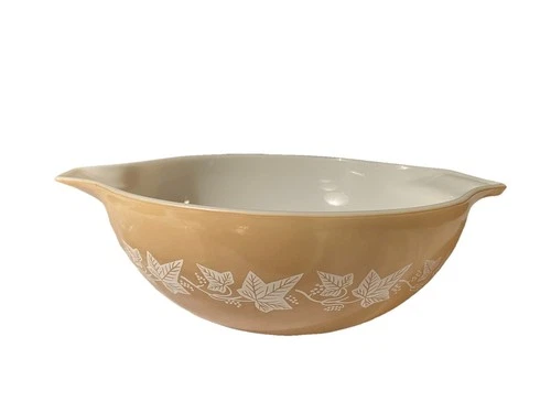 Vintage Pyrex Sandalwood Beige/Tan 4 Qt Cinderella Nesting Mixing Bowl 444