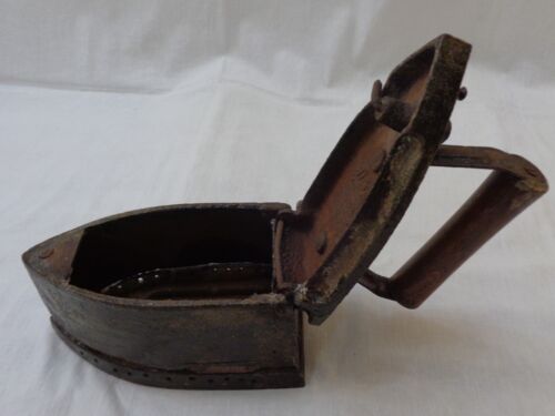 Antique Charcoal Sad Flat Iron Box Coal Fired Top Lid Wood Handle Vtg House Tool - Picture 3 of 12