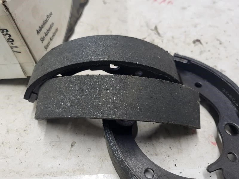 Новые задние тормозные колодки для 1989 Honda Civic # 71-639 - Изображение 2 из 3
