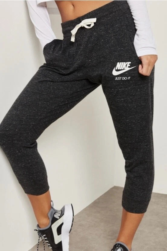 Nike Womens Sportswear Vintage Capri Jogger Pants 883723 010 Heather Black  XS